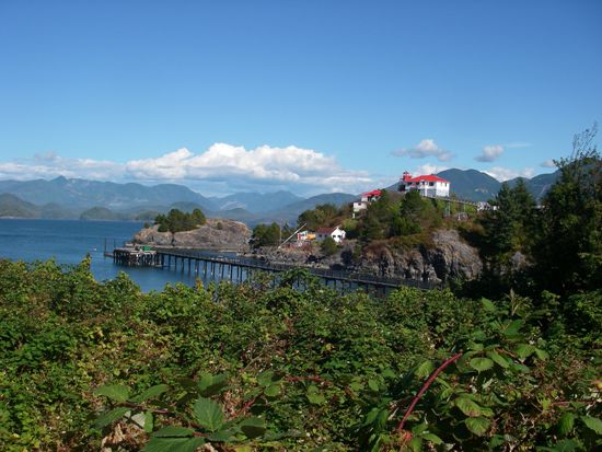 hiking Vancouver Island Nootka Island Trail lighthouse